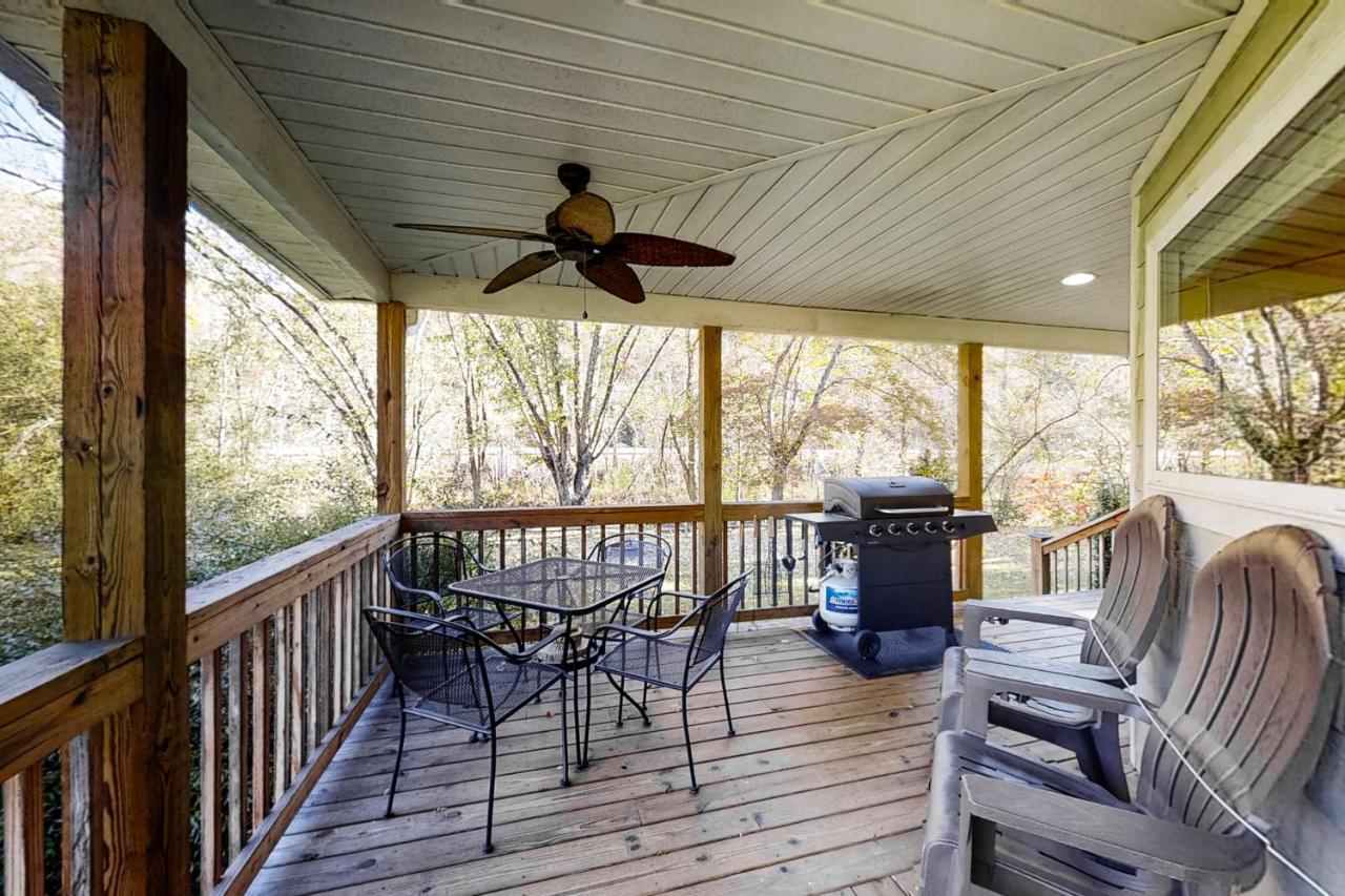3 Bed 2 Bath Vacation Home In Whittier Exterior photo