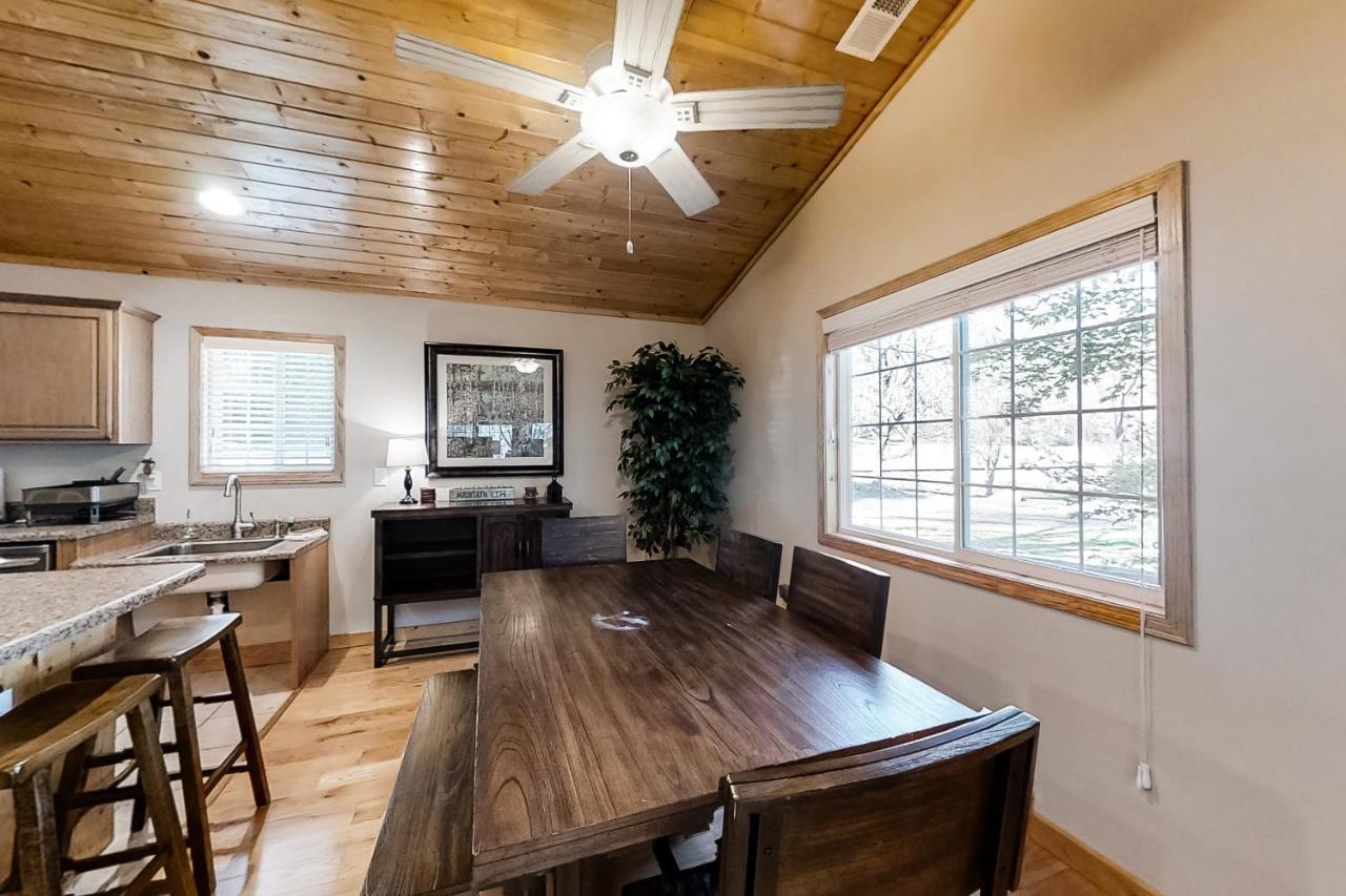 3 Bed 2 Bath Vacation Home In Whittier Exterior photo