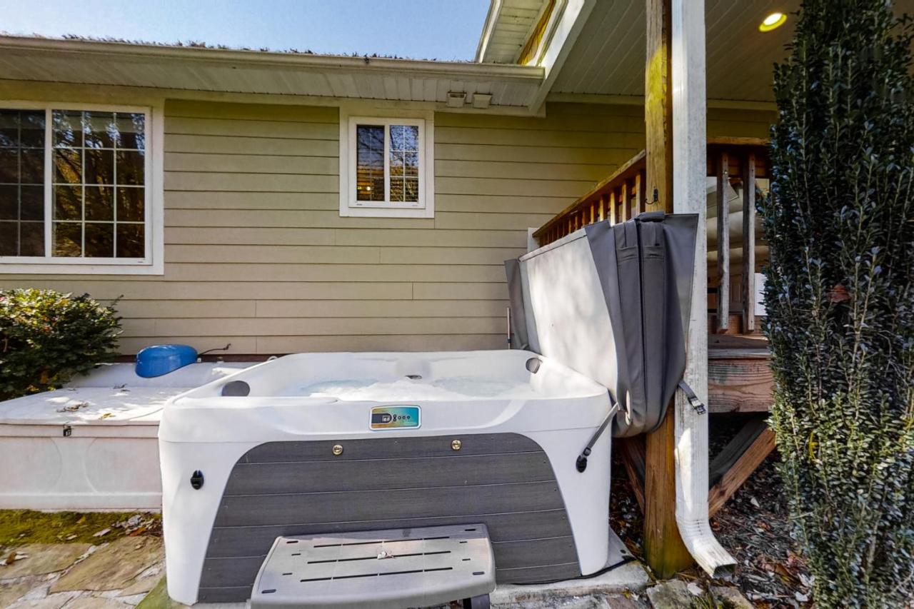 3 Bed 2 Bath Vacation Home In Whittier Exterior photo