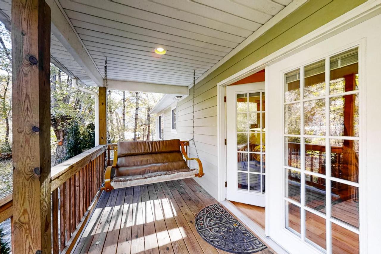 3 Bed 2 Bath Vacation Home In Whittier Exterior photo