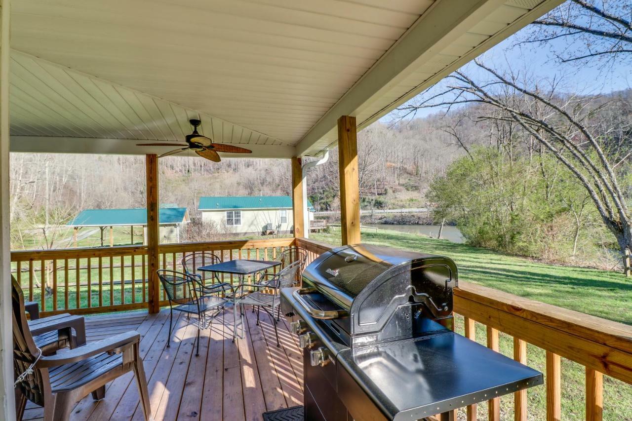 3 Bed 2 Bath Vacation Home In Whittier Exterior photo